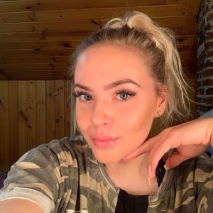 Meet your Posher, Dani